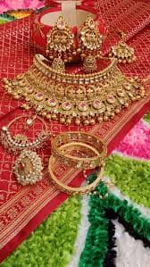 Traditional Benaroshi Jewelry Set