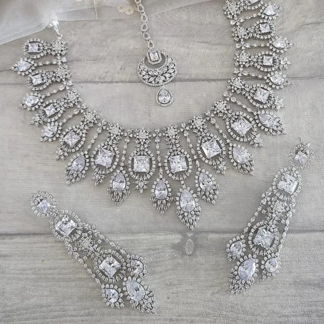 Luxury Diamond Jewelry Set