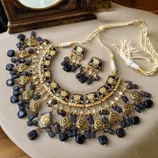Cosmetic Style Necklace Set